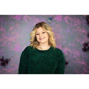 Meet your Posher, Maddie